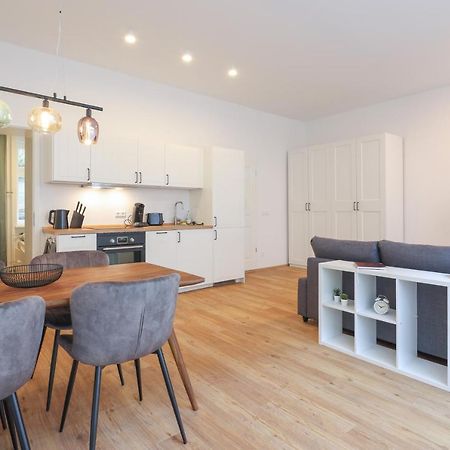 Neue 2-Zi-Apartment 15 Min Entfernung Zum Hbf Und Brandenburger Tor Berlin Eksteriør billede